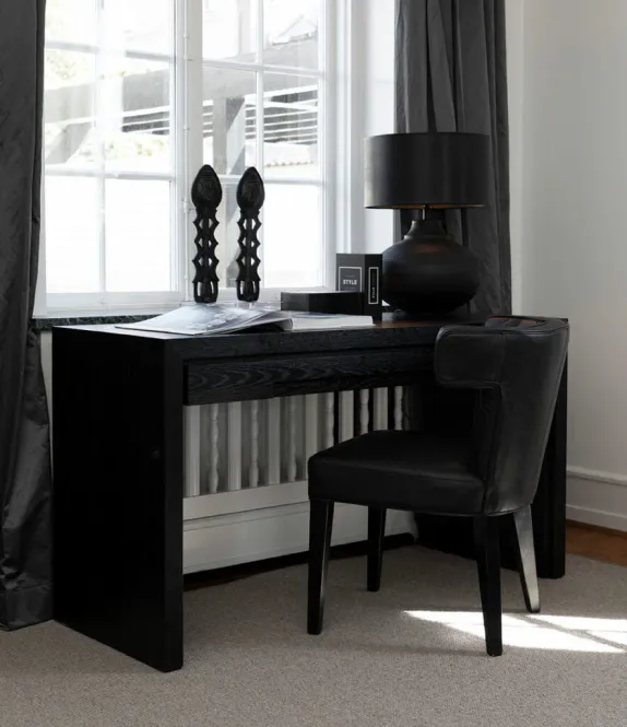 Hovedbilde HUNTER SKRIVEBORD SORT  06-86219